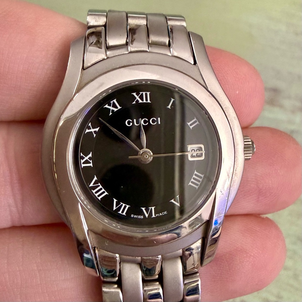 Gucci Women's Vintage Stainless Steel
Watch with Charcoal Dial - Picture 3 of 16